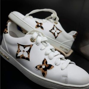 LOUIS VUITTON Sneakers 
Calfskin Calf Hair Monogram Giant Jungle Frontrow SZ 8